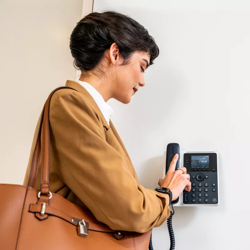 Telefone IP HP Poly Edge E100 e compatível com PoE, IPS, 320 x 240 píxeis, 4:3, HTTPS, ENERGY STAR, EAC, RoHS, Federal Communications Commission (FCC), CE