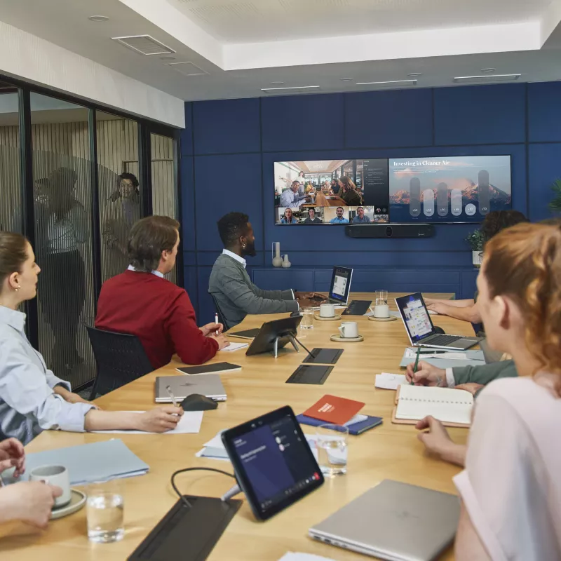 Barra de vídeo tudo-em-um HP Poly Studio X72 sem módulo de rádio ou cabo de alimentação TAA