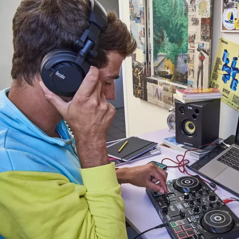 Auscultadores Hercules HDP DJ45 com fios de arco de cabeça música preto