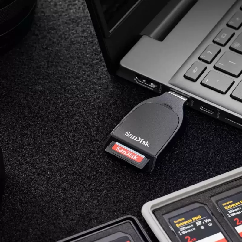 Leitor de cartões SanDisk 1 unid. USB 3.2 Gen 1 Type-A SDDR-C731-GNANN
