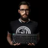 Teclado mecânico gaming LOGITECH G PRO preto Qwertzu alemão