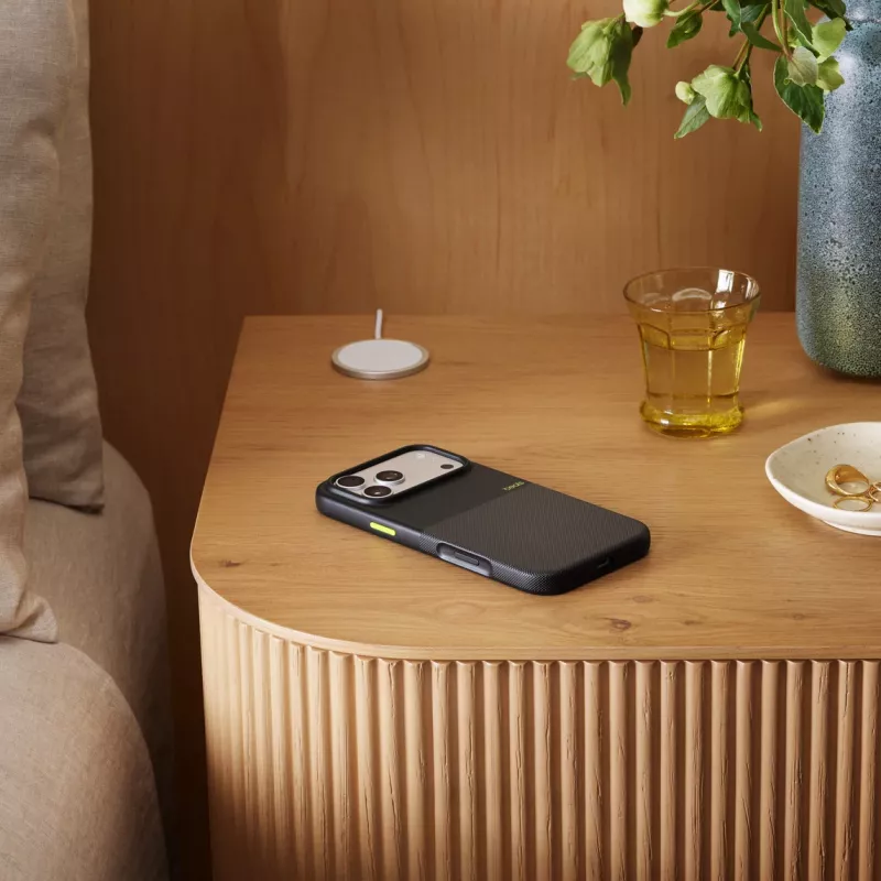 APPLE Beats iPhone 17 Pro Max - capa robusta com MagSafe e controlo de câmara - Everest preto