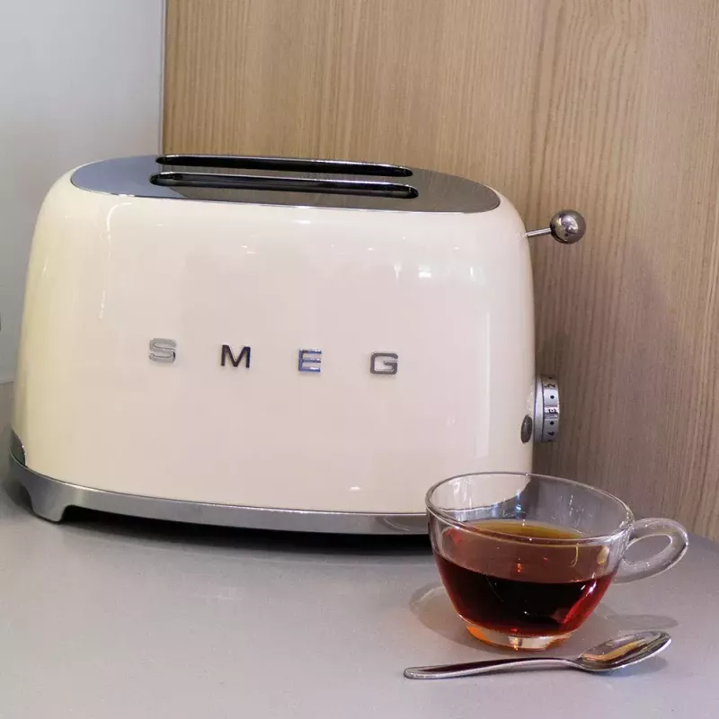 Torradeira Smeg TSF01CREU creme 2 fatias
