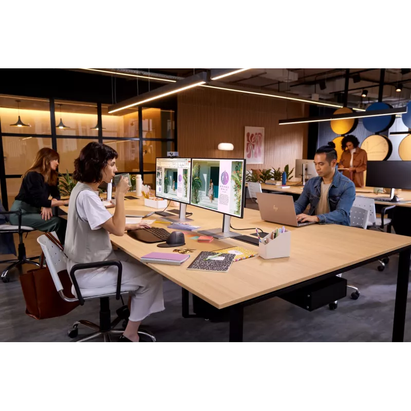 Monitor HP Series 7 Pro 27 polegadas QHD Thunderbolt 4 - 727pu, 68,6 cm (27 polegadas), 2560 x 1440 píxeis, Quad HD, LCD, 5 ms, preto