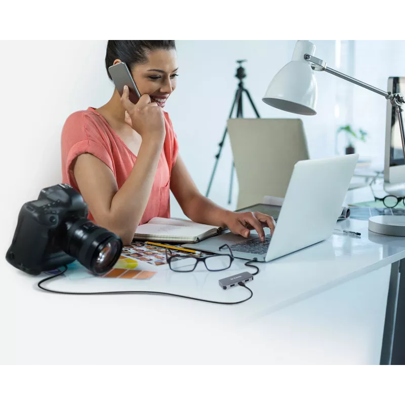 D-Link Hub USB-C 6-em-1 com HDMI/Gigabit Ethernet/Power Delivery