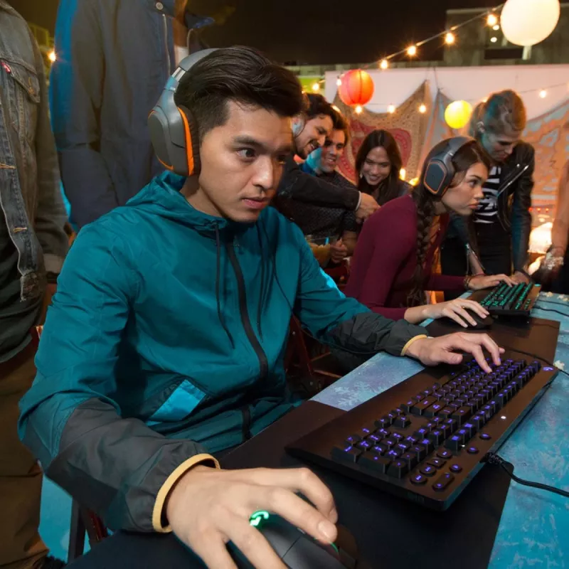 LOGITECH G213 Prodigy Teclado para gaming USB - Azerty belga