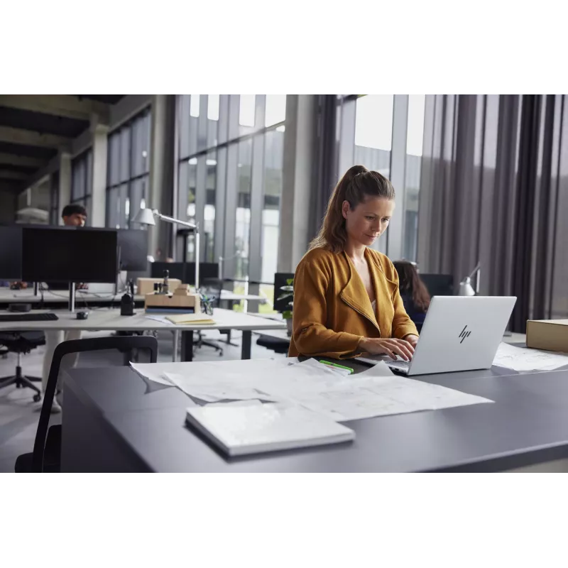 Portátil HP EliteBook 645 G11 AMD Ryzen™ 5 7535U 35,6 cm (14