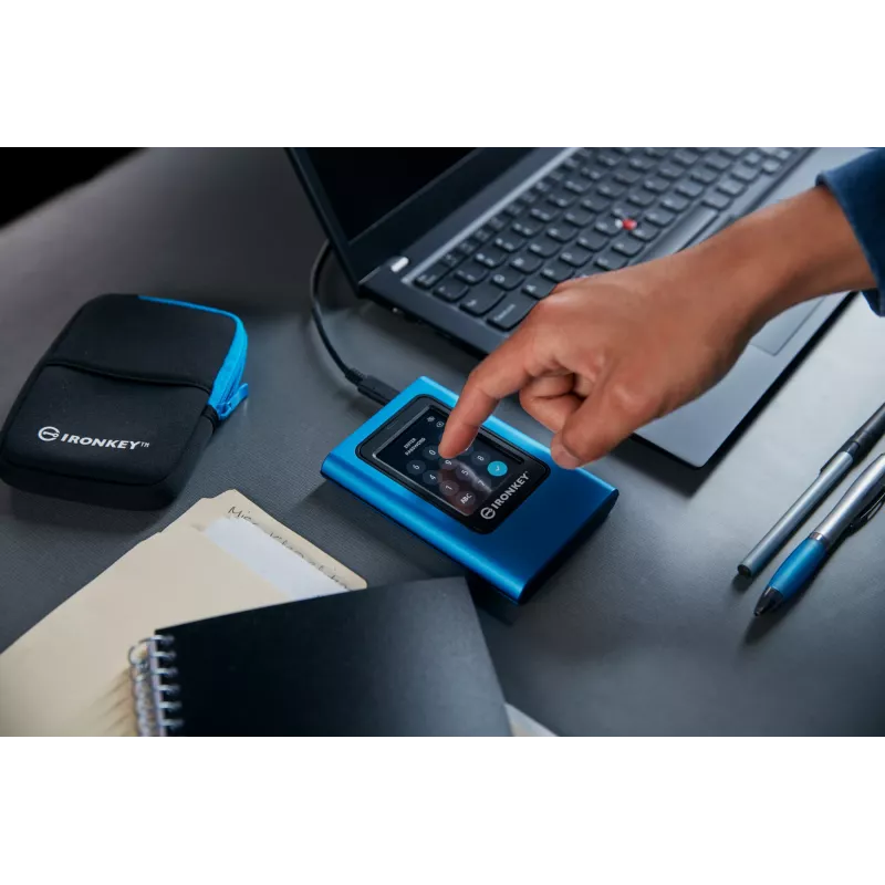 Kingston Technology IronKey 960GB Vault Privacy 80 SSD externo encriptado XTS-AES 256 bits