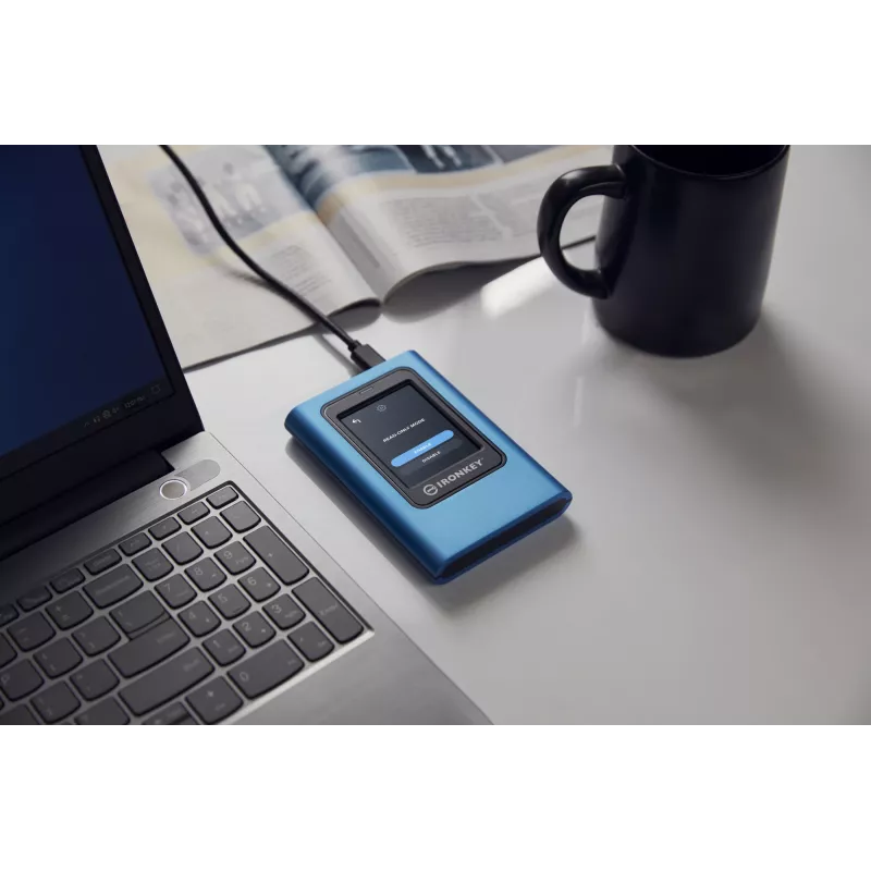 Kingston Technology IronKey 960GB Vault Privacy 80 SSD externo encriptado XTS-AES 256 bits