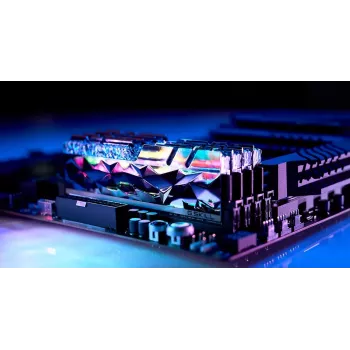 DIMM 64 GB DDR4-3600 (4x 16 GB) Quad-Kit, memória RAM prateada, F4-3600C16Q-64GTESC, Trident Z Royal Elite, INTEL XMP