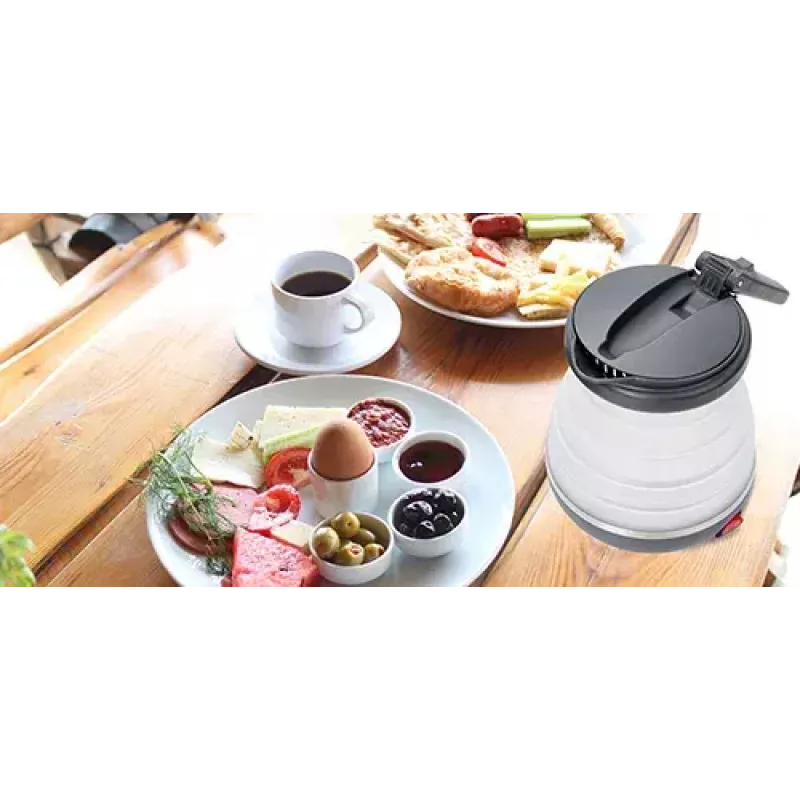 Chaleira elétrica Adler AD 1279 — 0,6 L, 750 W, caixa de plástico, controlo por botões, luz indicadora