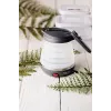 Chaleira elétrica Adler AD 1279 — 0,6 L, 750 W, caixa de plástico, controlo por botões, luz indicadora