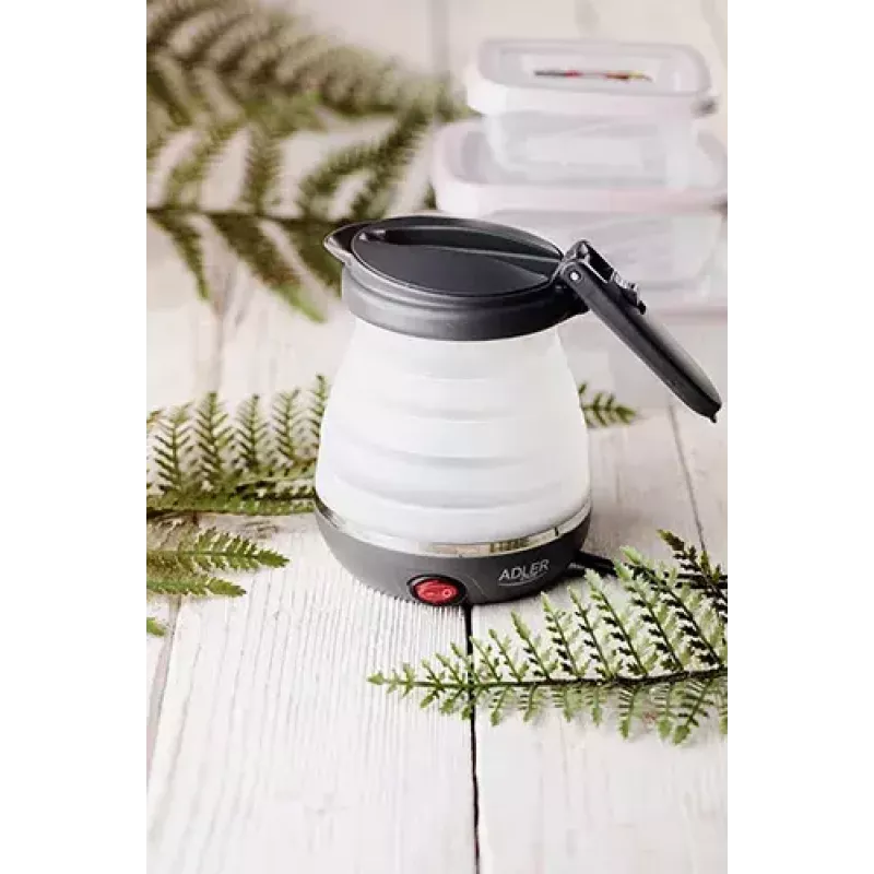 Chaleira elétrica Adler AD 1279 — 0,6 L, 750 W, caixa de plástico, controlo por botões, luz indicadora