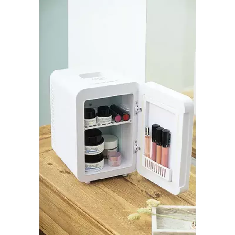 Mini-frigorífico independente Adler AD 8085, 4 L, abertura à direita, porta com espelho, 220–240 V/12 V