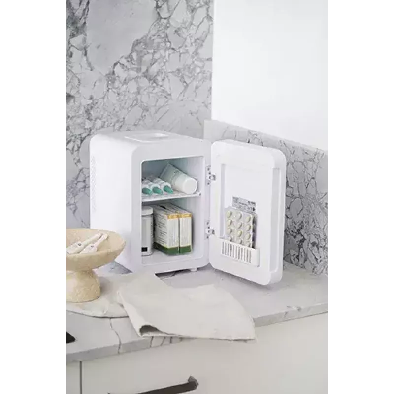 Mini-frigorífico independente Adler AD 8085, 4 L, abertura à direita, porta com espelho, 220–240 V/12 V