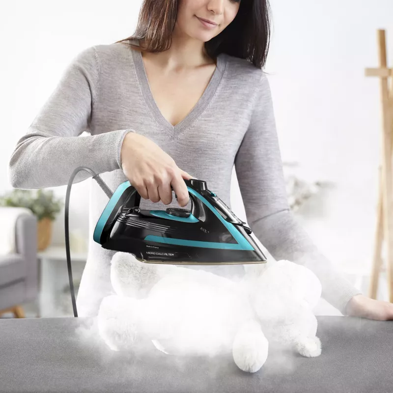 Ferro de engomar a vapor Tefal Puregliss FV8066 sola Durilium AirGlide Autoclean 3000 W Preto, Azul