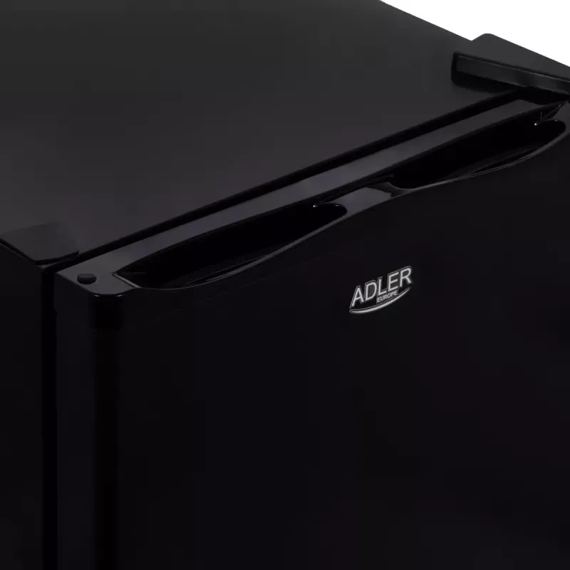 Adler AD 8089 frigorífico termoelétrico, 28 l, iluminação interior LED, 35 dB, classe energética E, preto