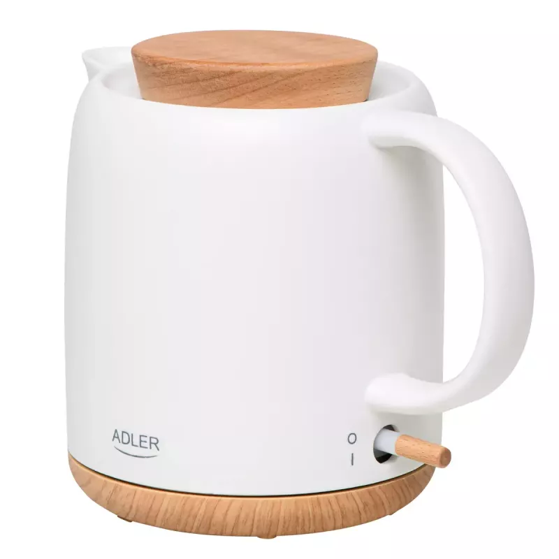 Chaleira elétrica Adler AD 1304 — 1 L, 1200 W, corpo em cerâmica, tampa articulada, base rotativa 360°, branca