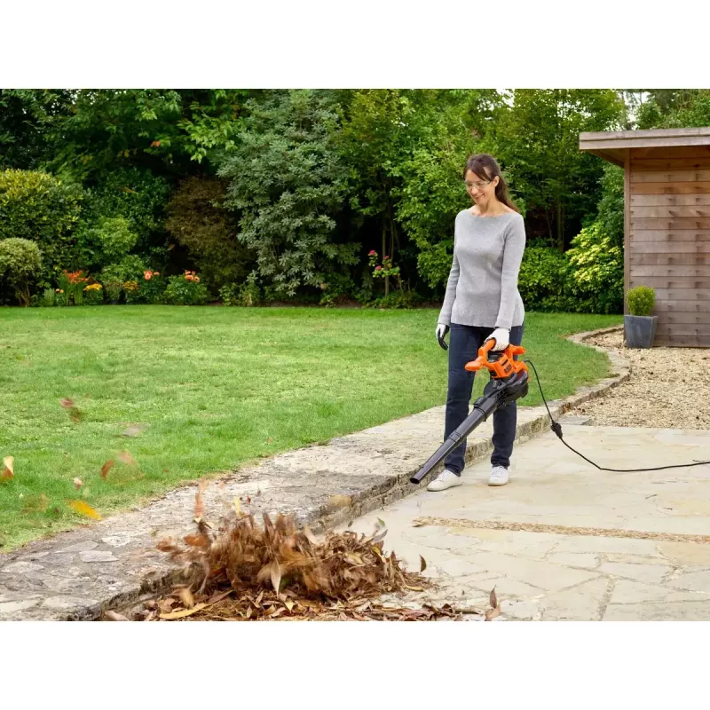 Soprador de mão Black & Decker BEBLV260 2600 W, velocidade do ar 315 km/h, saco de recolha 40 L, 4,8 kg