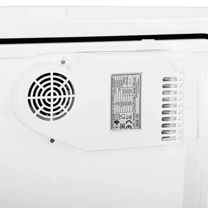 Arca frigorífica portátil Adler AD 8090 — 40 L frigorífica de automóvel 12 V, refrigeração Peltier, ligação à rede 220–240 V, rodas
