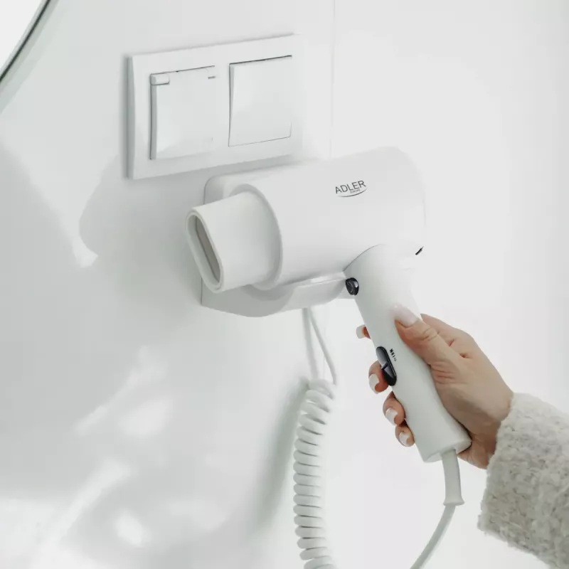 Secador de cabelo de parede Adler AD 2285 — 2000 W, 3 níveis de temperatura, nível frio, branco