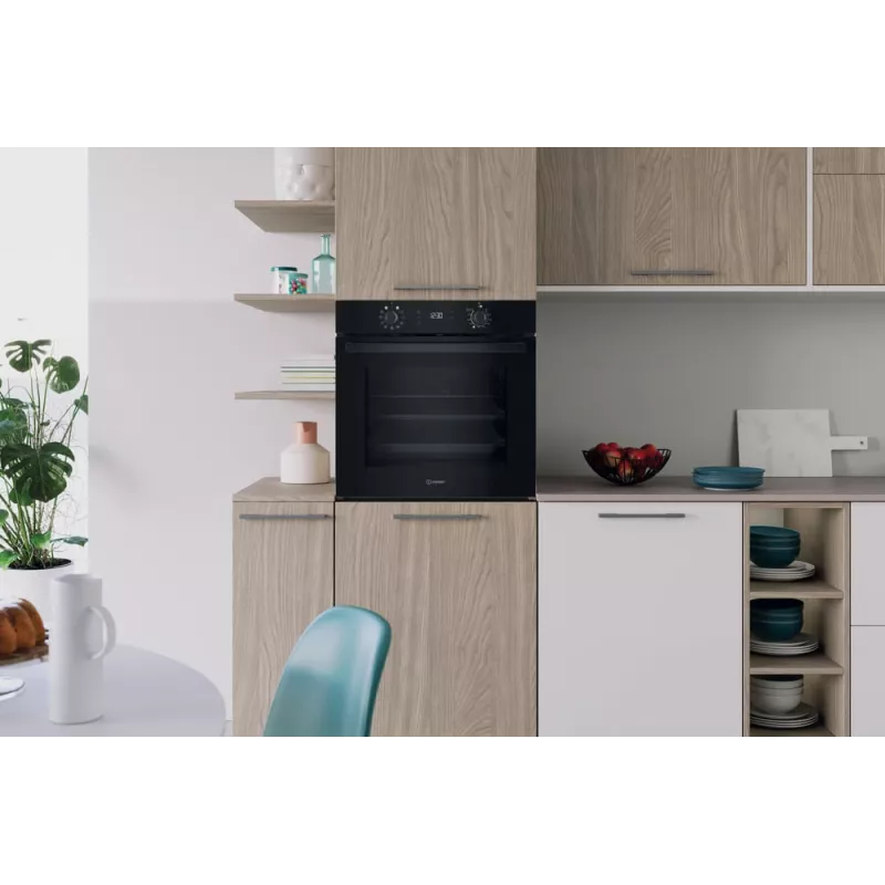 Forno elétrico de encastrar INDESIT IO K58HS B — 71 L, limpeza hidrolítica, convecção, grelhador, vapor