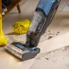 Aspirador vertical Bissell CrossWave EdgeFind Select AC seco e húmido sem saco 340 W preto, azul