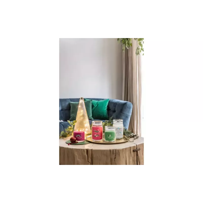 Yankee Candle Signature Magical Bright Lights vela grande em frasco, 567 g