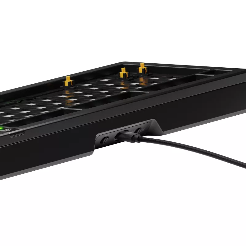 Glorious GMMK 3 Pro 75% teclado gaming barebone GLO-KB-GMMK3-PRO-75-BB-W-BLK-US, com fio, disposição ANSI US, preto