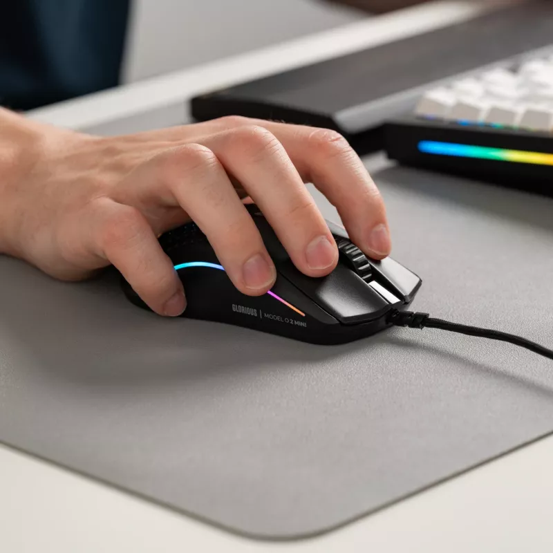 Rato gaming Glorious Gaming Model O 2 Mini RGB preto