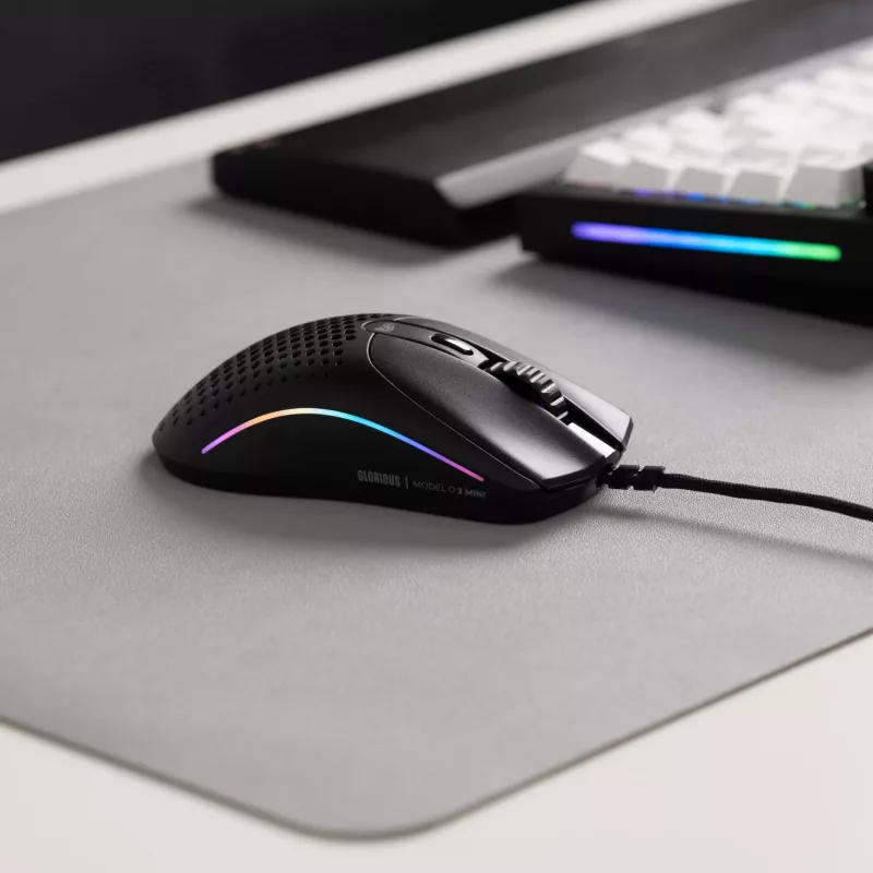 Rato gaming Glorious Gaming Model O 2 Mini RGB preto