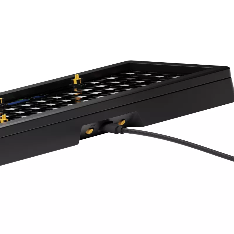Glorious Gaming GMMK 3 65% Barebones com fios preto - ISO