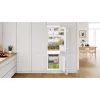 Combinado frigorífico-congelador de encastrar Bosch Serie 2 KIV86NSE0 — 267 l, congelador em baixo, branco, 177,2×54,1×54,8 cm, classe de eficiência energética E