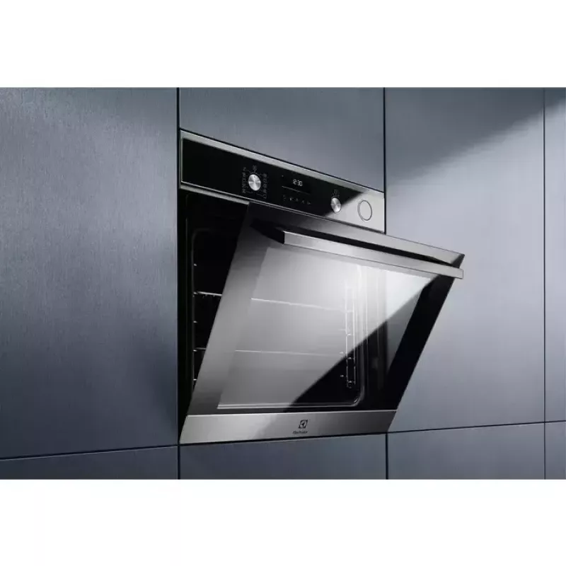 Forno elétrico de encastrar Electrolux EOC6H76X — 72 L, ventilação, grelhador, vapor, temporizador digital