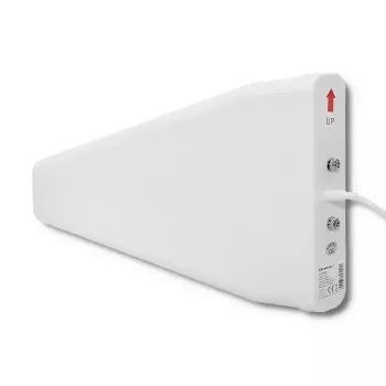 Antena 4G LTE exterior QOLTEC 57021 — ganho 18 dBi, 600–2700 MHz, 50 Ω, 50 W, caixa de plástico branca