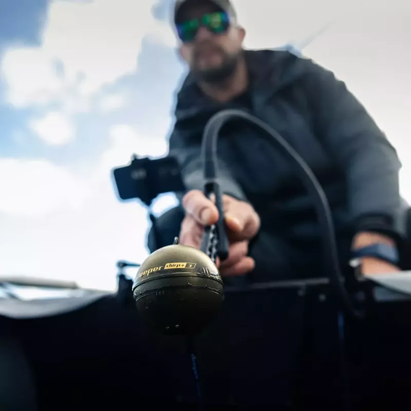 Sonda de peixes portátil deeper Smart Sonar CHIRP+3 Wi‑Fi — sonar sem fios lançável, profundidade máx. 100 m, ângulo do cone 47°/20°/7°, Wi‑Fi, GPS/GLONASS