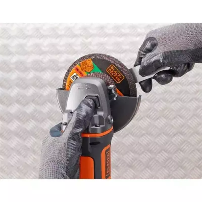 Rebarbadora Black & Decker BCG720N — sem fios 18V Li-Ion, disco 12,5 cm, até 8600 rpm, 3 posições da pega