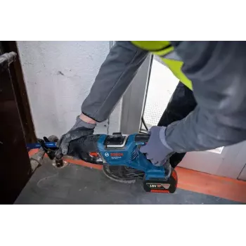 Serra sabre Bosch GSA 185-LI Brushless 2900 spm preto