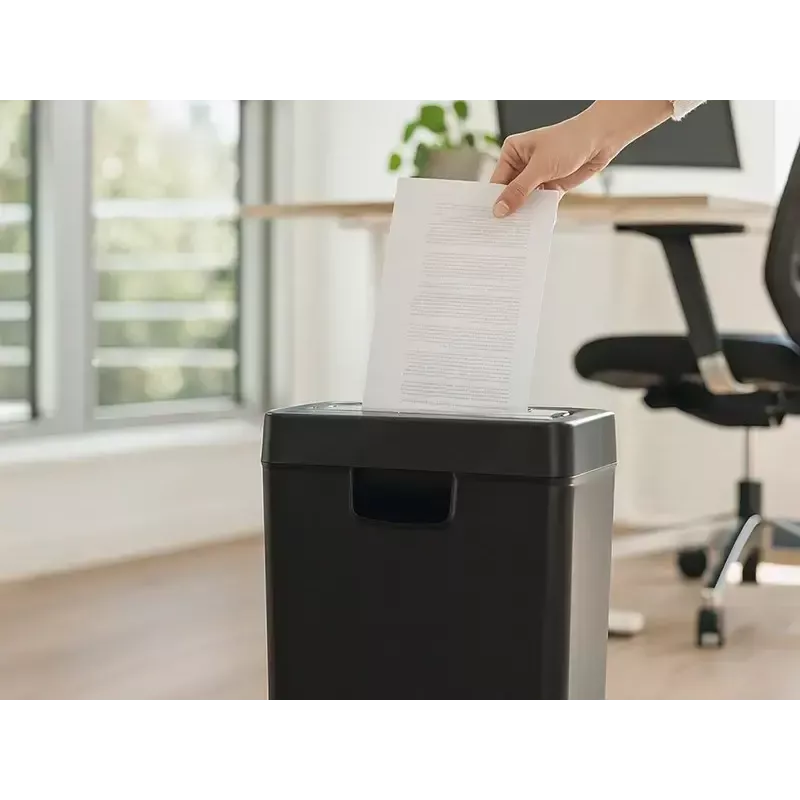 Destruidora de documentos TRACER Edge10L corte cruzado, capacidade de 10 folhas, corte de 6 mm, depósito de 10 L, preta