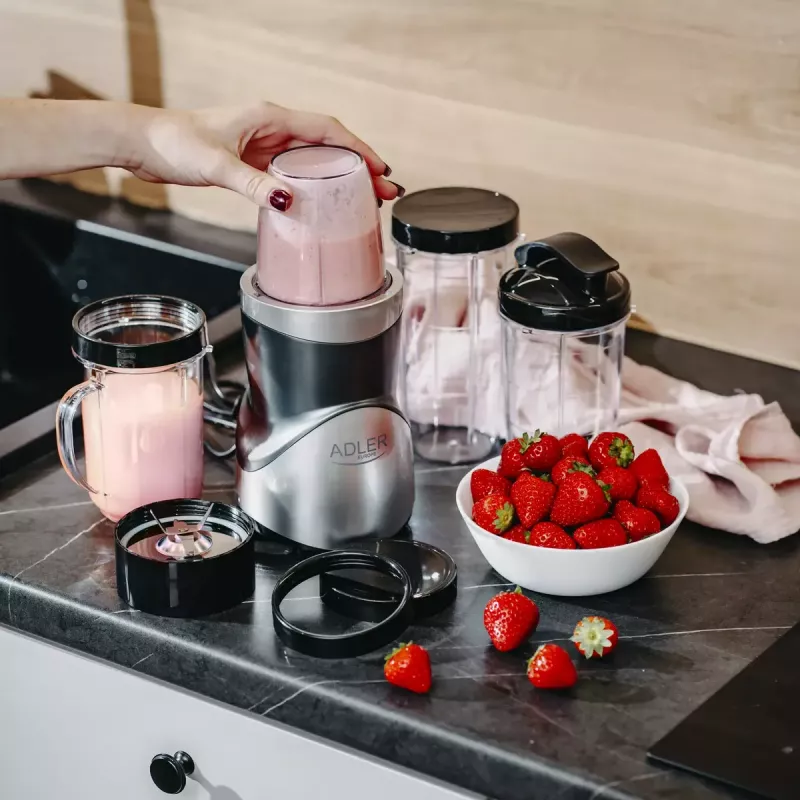 Batedeira de mesa Adler AD 4084 conjunto Smoothie — 500 W (máx. 1200 W), jarro de vidro 0,7 l, recipiente removível, preto