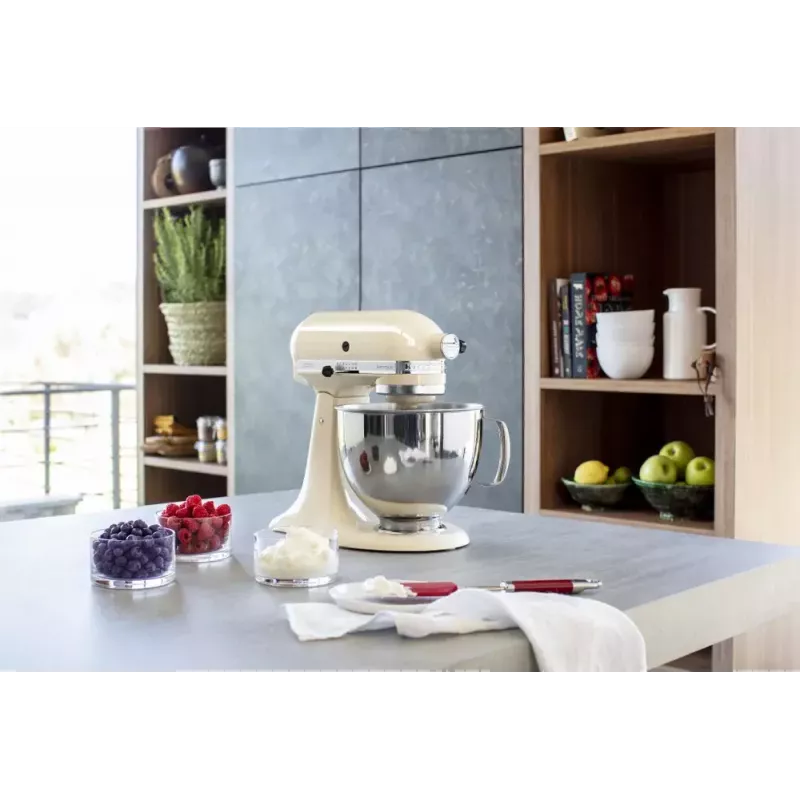 Batedeira KITCHENAID 5KSM125EAC — 300 W, tigela de 4,8 L, 10 velocidades, creme