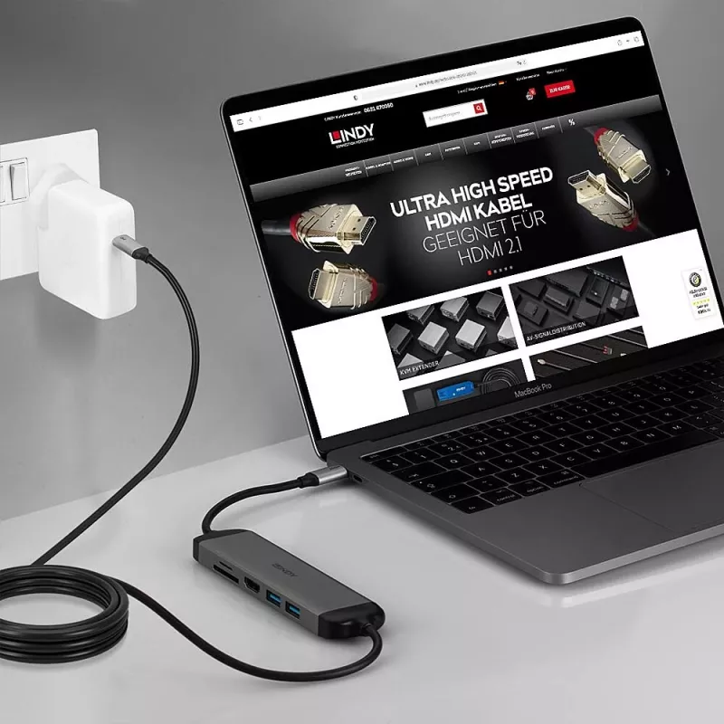 Estação de acoplamento micro USB-C para portátil Lindy DST-Micro 140 com suporte 4K e cabo de carregamento 60W de 1,4 m