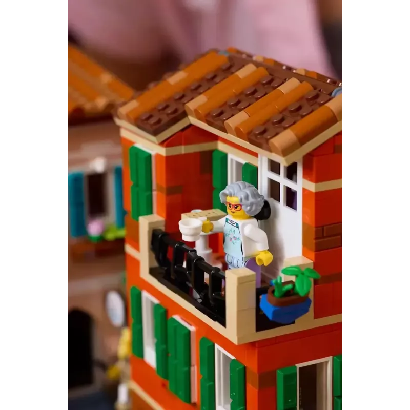 Conjunto de construção LEGO Ideas 21359 Riviera Italiana, 3251 peças, 10 minifiguras, a partir de 18 anos