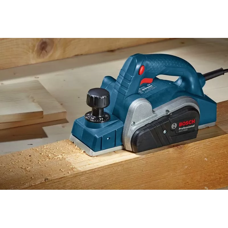 Bosch GHO 6500 preto, azul, metálico 16500 RPM 650 W