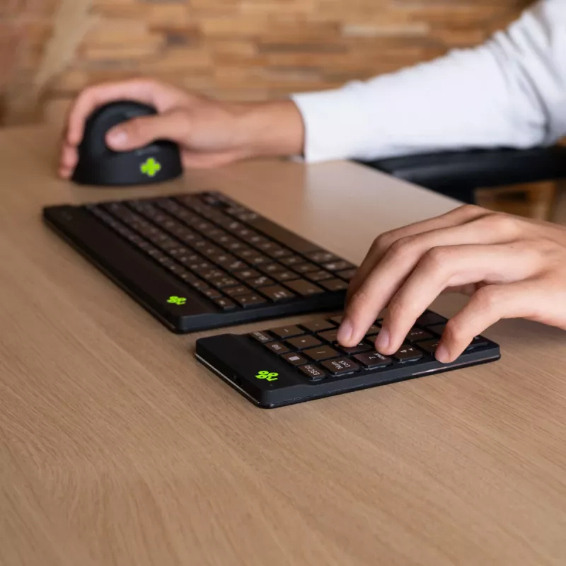 R-Go Tools teclado numérico R-Go Numpad Break, teclado numérico ergonómico com software de pausas, Bluetooth, preto
