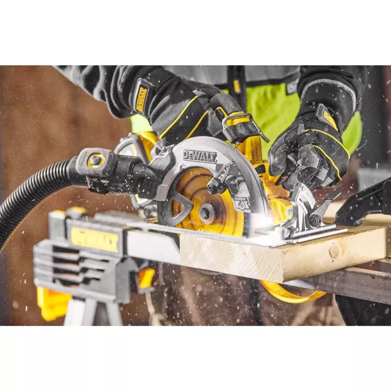 Serra circular portátil DeWALT DCS573NT-XJ