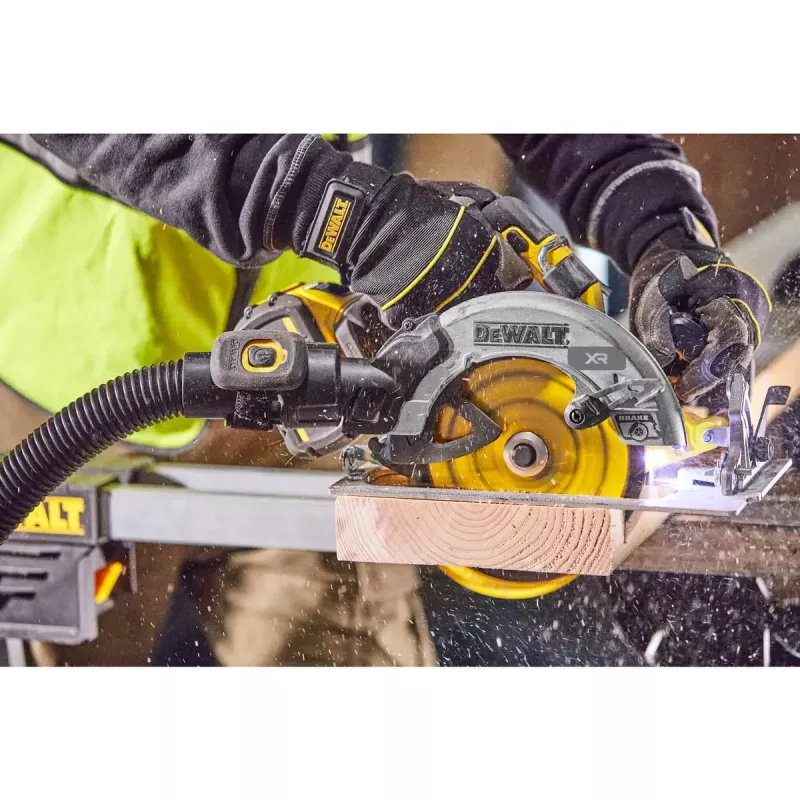 Serra circular portátil DeWALT DCS573NT-XJ