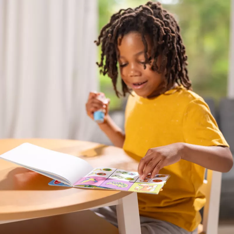 Melissa & Doug Sticker WOW! Bloco de atividades de 24 páginas e carimbo de autocolantes, 300 autocolantes, brinquedo fidget de arte e artesanato figura colecionável – Tigre – certificado FSC