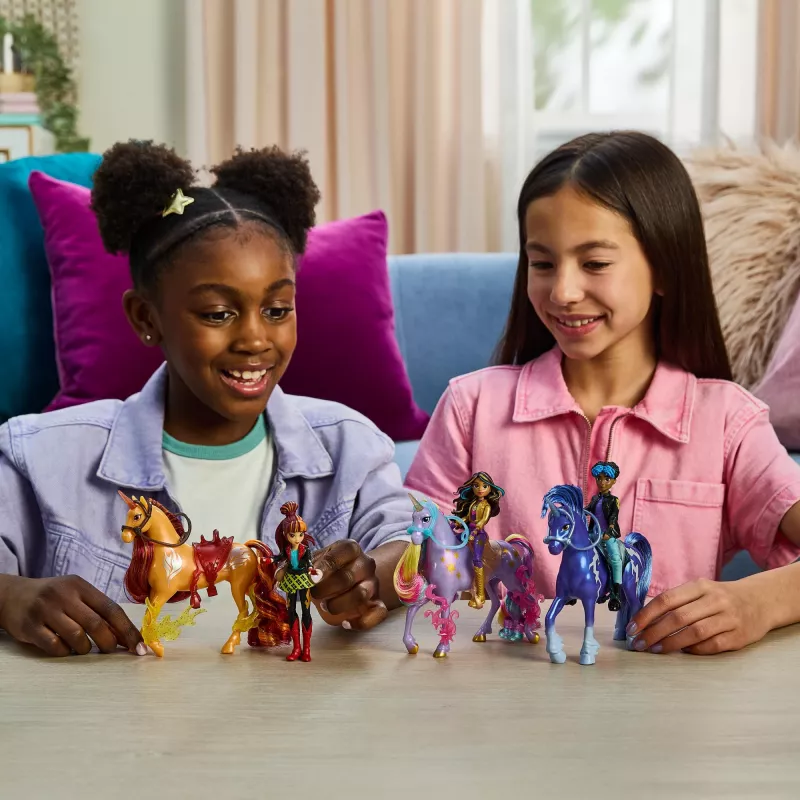 Figura de brincar Spin Master Unicorn Academy Isabel com crina e cauda verdadeiras e escova