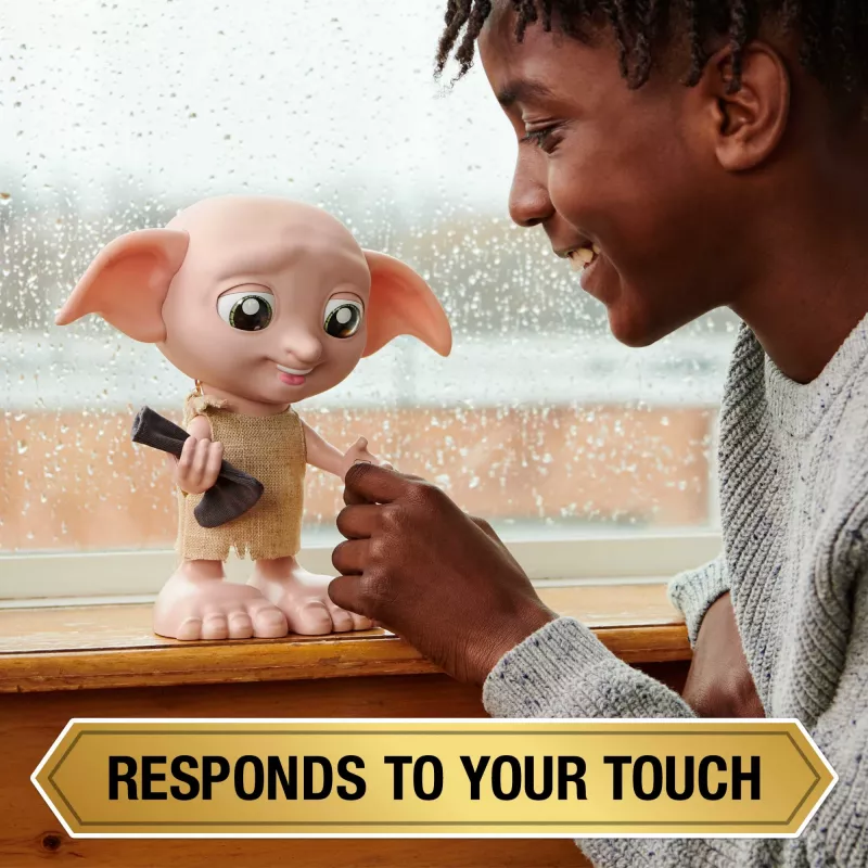 Brinquedo interativo Wizarding World Harry Potter Dobby função de fala AAA multicolor